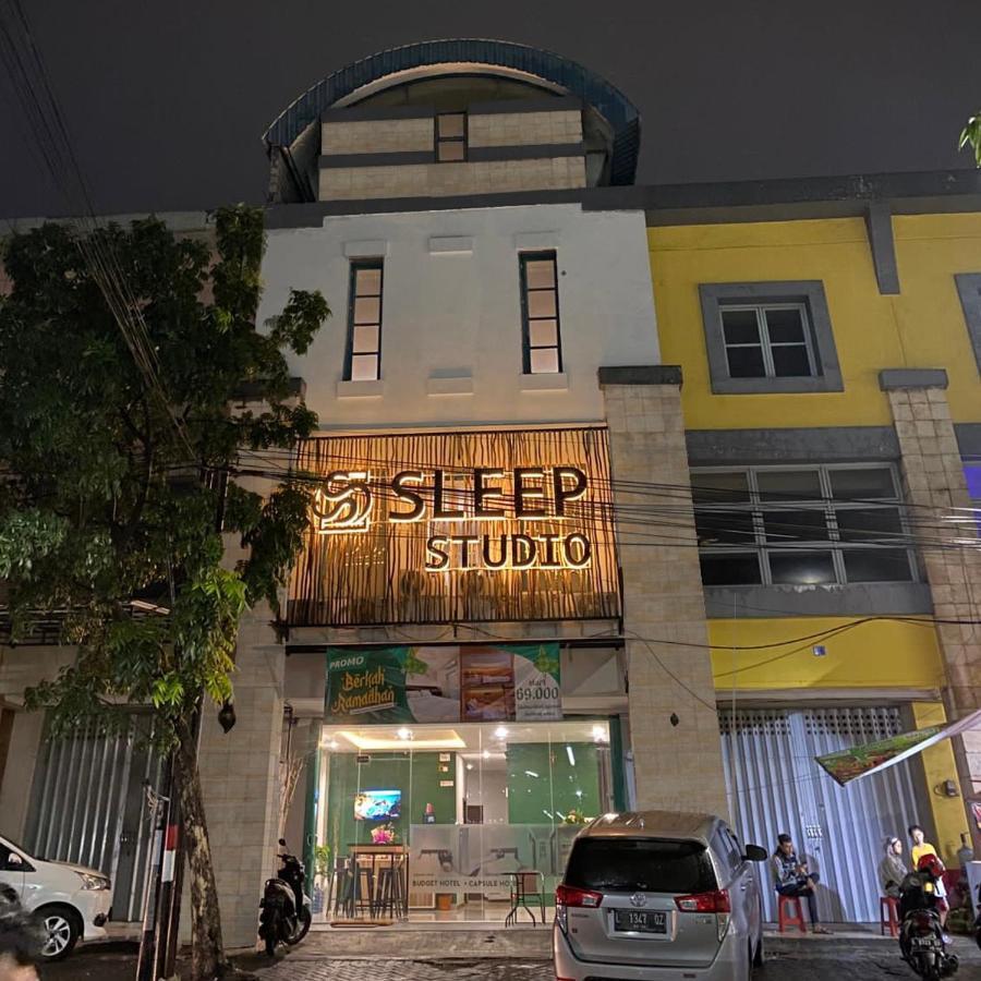 Sleep Studio Hotel City Center Surabaya Exterior photo